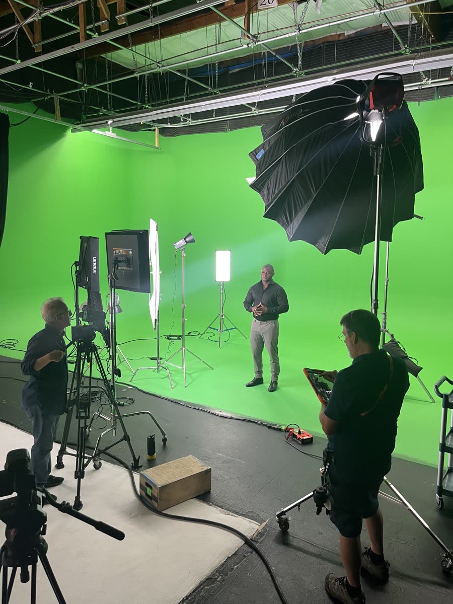 Behind the scenes at a Socialtyze studio shoot