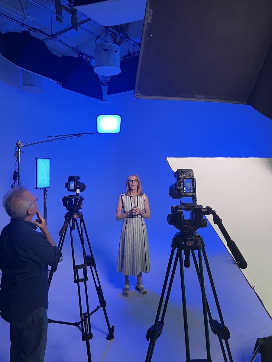 Behind the scenes at a Socialtyze studio shoot